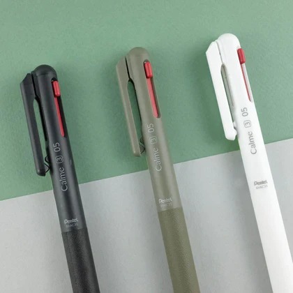 Pentel Calme 3C 0.5mm 仿皮革靜音三色原子筆 BXAC35｜億高公司 EAT-GO