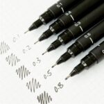 Uni 三菱 Pin Fine Line 耐水性繪圖針筆 0.1/0.2/0.3/0.5/0.8mm - Zentangle 禪繞畫 漫畫勾線 工程繪圖專用｜億高公司 EAT-GO